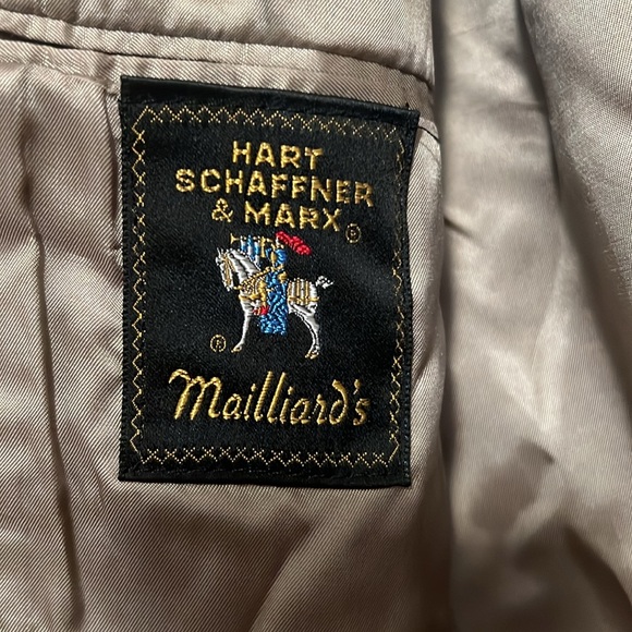 Hart Schaffner & Marx sports coat. 100% camel hair. See measurements for fit. - Picture 6 of 11